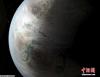 这颗系外行星编号Kepler 452b，其直径约为地球的1.6倍，与恒星之间的距离与日-地距离相近。恒星Kepler 452距离地球大约430秒差距(约合1400光年)，位于天鹅座。